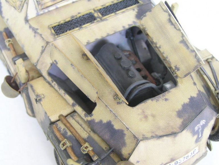 Sd.Kfz.250/3 Greif (Plná velikost v novém okně) Sd.Kfz.250/3 Greif