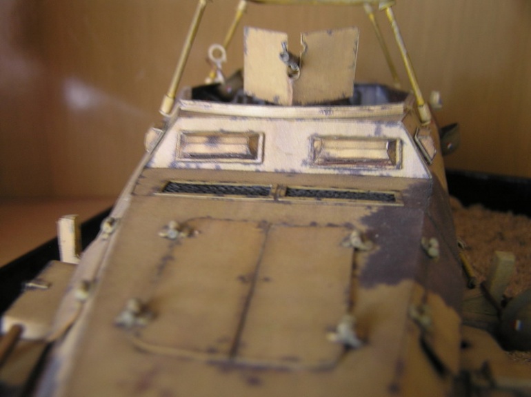 Sd.Kfz.250/3 Greif (Plná velikost v novém okně) Sd.Kfz.250/3 Greif