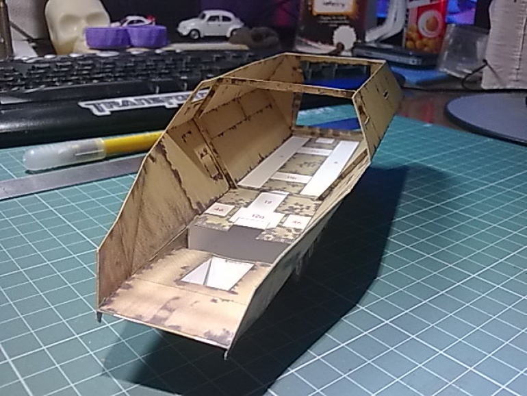 Sd.Kfz.251/1 Aufs.C (Plná velikost v novém okně) Sd.Kfz.251/1 Aufs.C