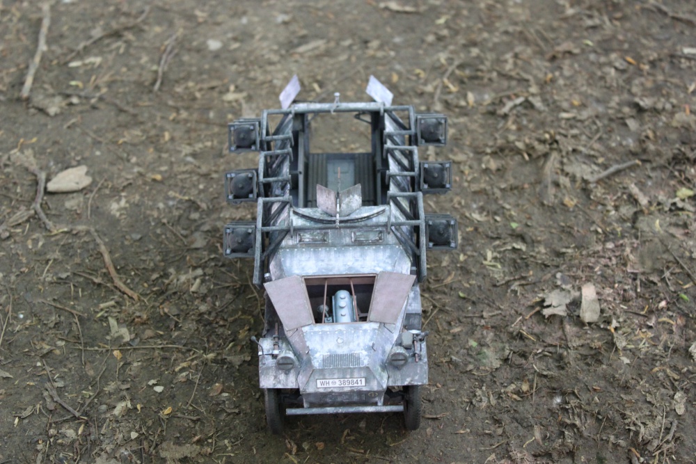 Sd. Kfz. 251/1 Ausf A WURFRAHMEN 40 (Plná velikost v novém okně) Sd. Kfz. 251/1 Ausf A WURFRAHMEN 40