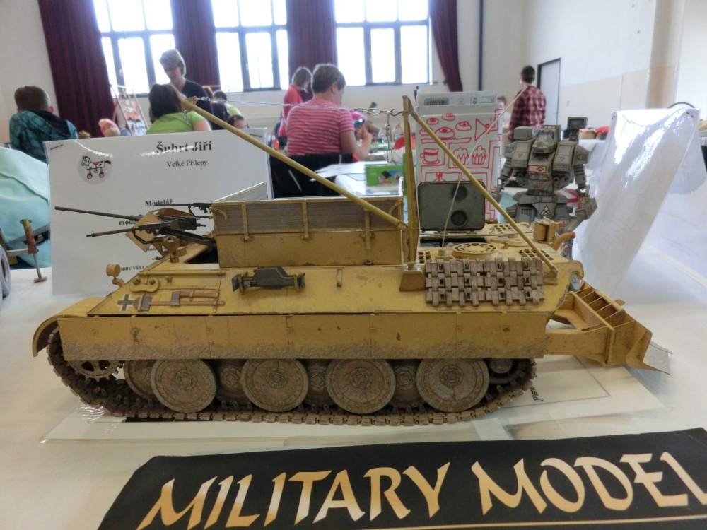 SdKfz 179 Bergepanther (Plná velikost v novém okně) SdKfz 179 Bergepanther