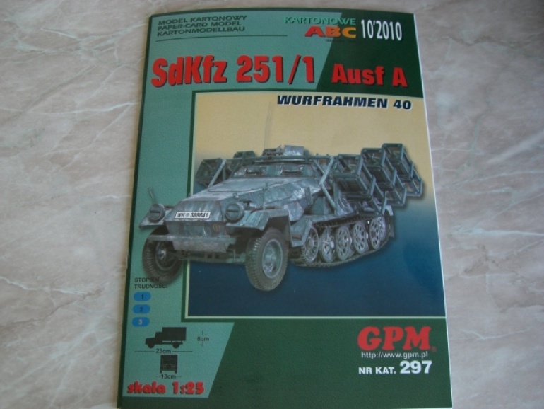 SdKfz 251 1 Ausf A WURFRAHMEN 40 (Plná velikost v novém okně) SdKfz 251 1 Ausf A WURFRAHMEN 40