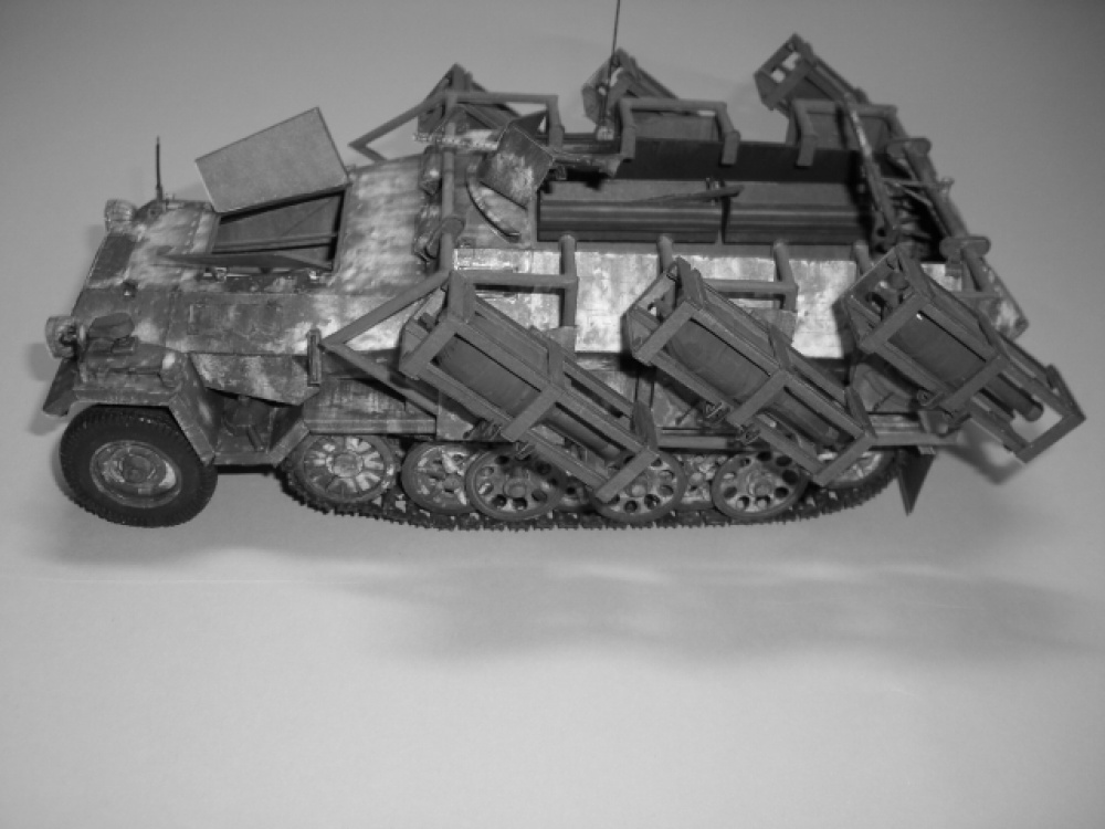 SdKfz 251 1 Ausf A WURFRAHMEN 40 (Plná velikost v novém okně) SdKfz 251 1 Ausf A WURFRAHMEN 40