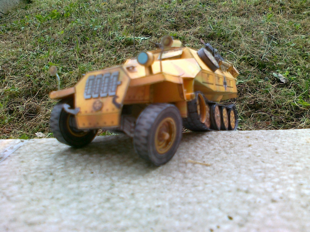 Sdkfz 251.1 provedení D (Plná velikost v novém okně) Sdkfz 251.1 provedení D