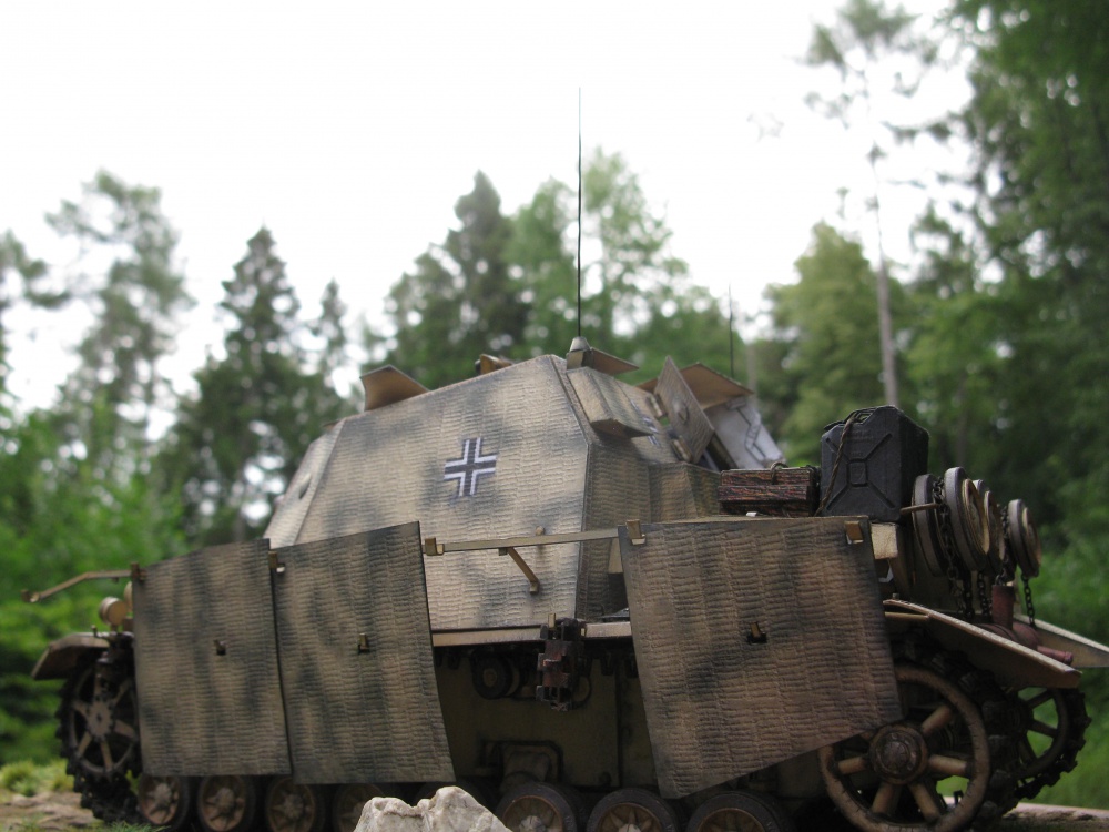 Sd.Kfz.166 BRUMMBAR / GPM / 1:25 Kovář (Plná velikost v novém okně) Sd.Kfz.166 BRUMMBAR / GPM / 1:25 Kovář