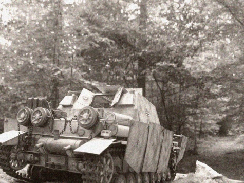Sd.Kfz.166 BRUMMBAR / GPM / 1:25 Kovář Sd.Kfz.166 BRUMMBAR / GPM / 1:25 Kovář