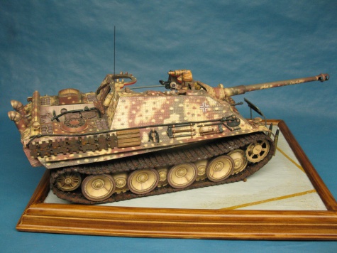Sd.Kfz.173 Jagdpanther / GPM / 1:25 Kovář Sd.Kfz.173 Jagdpanther / GPM / 1:25 Kovář