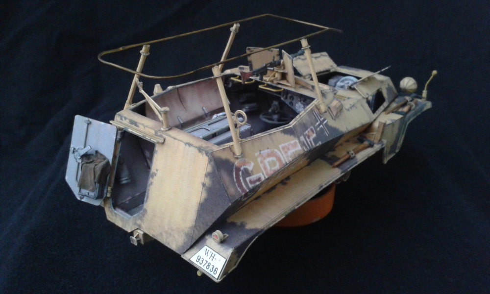 Sd. Kfz. 250/3 (Plná velikost v novém okně) Sd. Kfz. 250/3
