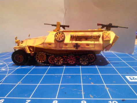 Sdkfz 251/1 provedení D Sdkfz 251/1 provedení D