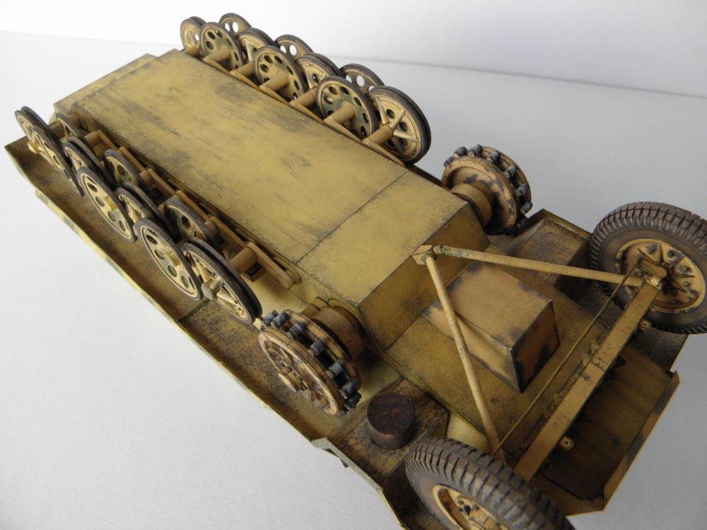 Sd.Kfz.251/7 Ausf.C PIONIER (Plná velikost v novém okně) Sd.Kfz.251/7 Ausf.C PIONIER