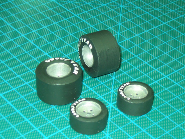 Shadow DN5B (Plná velikost v novém okně) Shadow DN5B