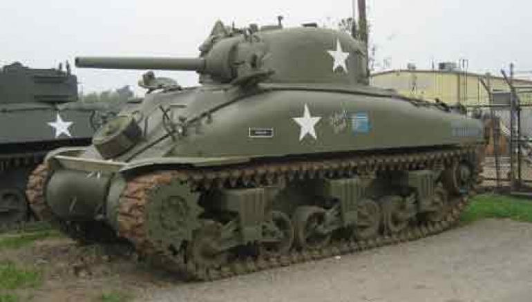 Sherman M4A3 (Plná velikost v novém okně) Sherman M4A3