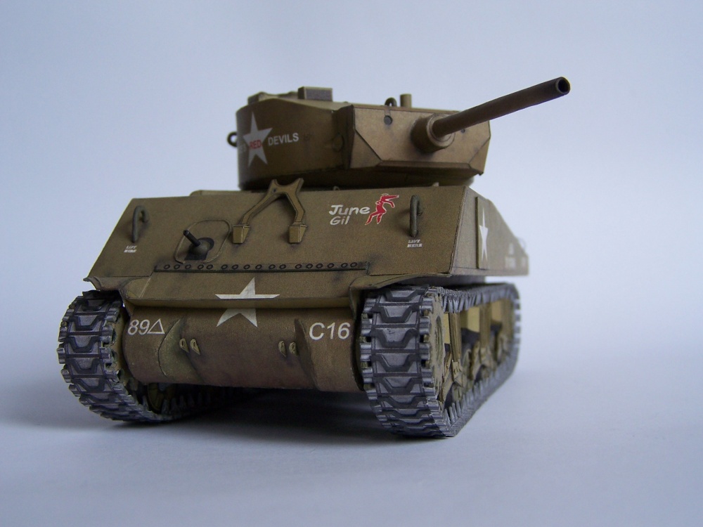 Sherman M4A3E2 Jumbo (Plná velikost v novém okně) Sherman M4A3E2 Jumbo