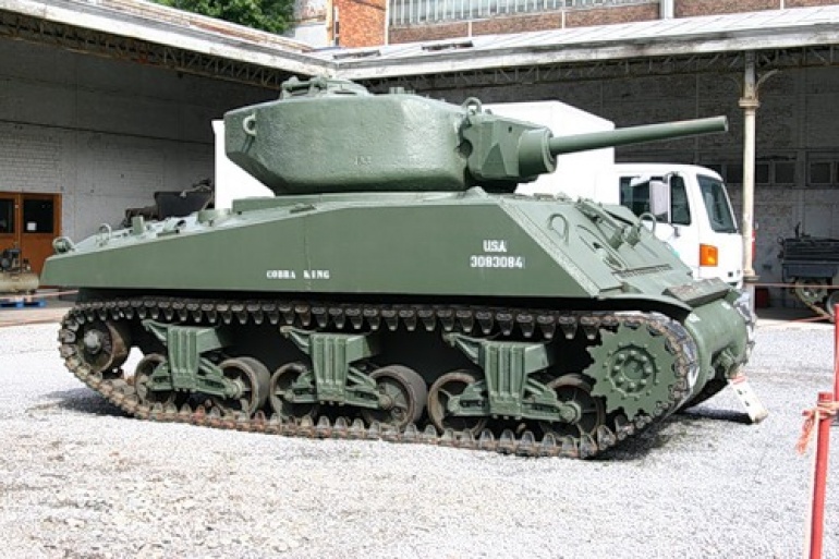 Sherman M4A3E2 Jumbo (Plná velikost v novém okně) Sherman M4A3E2 Jumbo