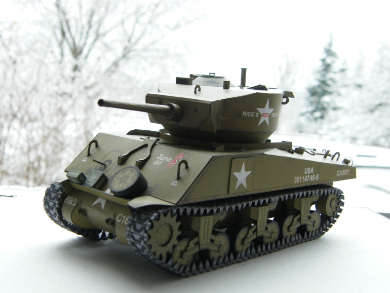 Sherman M4A3E2 Jumbo (Plná velikost v novém okně) Sherman M4A3E2 Jumbo