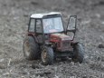 Sil�n� j�ma a vyb�ra� st�belnat�ch hmot a Zetor 7745
