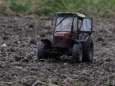 Sil�n� j�ma a vyb�ra� st�belnat�ch hmot a Zetor 7745