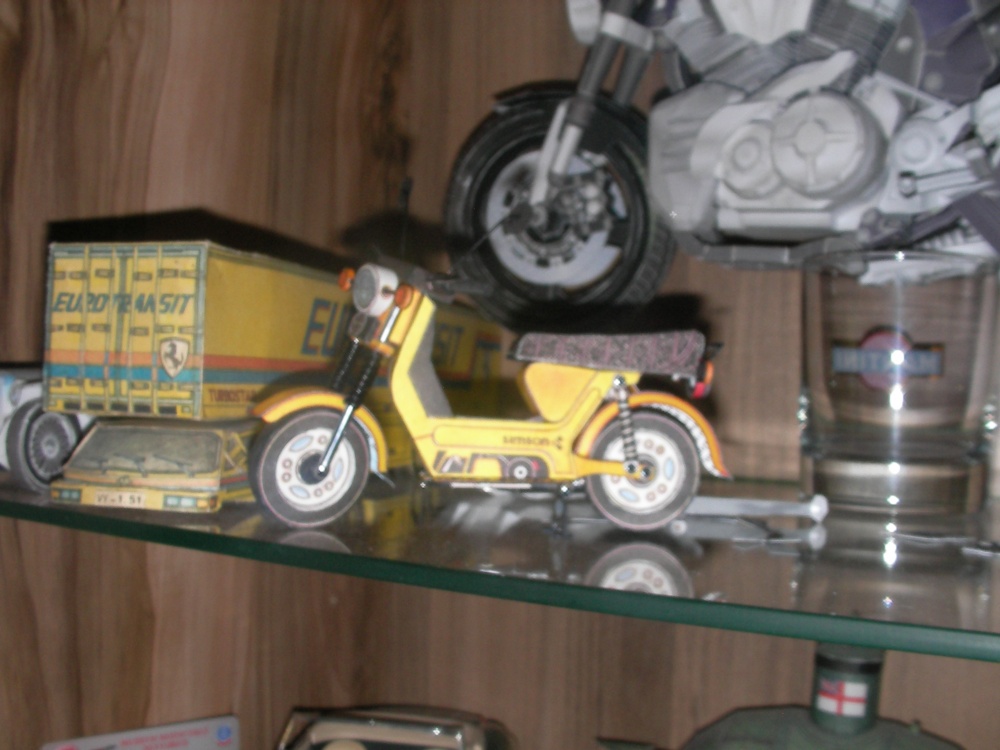 Simson skutr (Plná velikost v novém okně) Simson skutr
