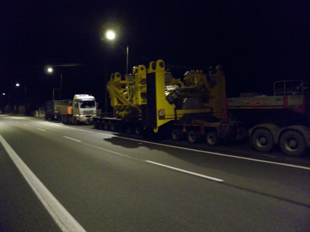 Sklápěcí návěs NS 36 (Plná velikost v novém okně) Sklápěcí návěs NS 36