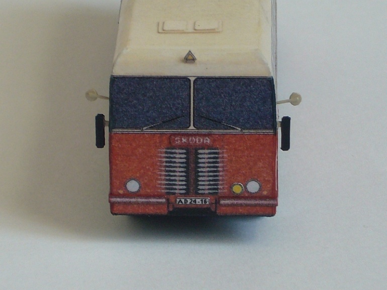 �koda 706 RO a p��v�s B 40