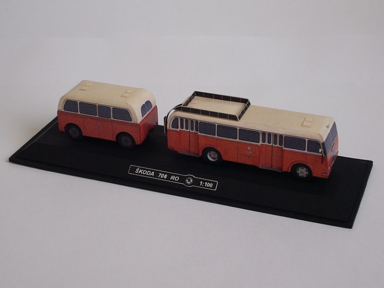 Škoda 706 RO a přívěs B 40 (Plná velikost v novém okně) Škoda 706 RO a přívěs B 40