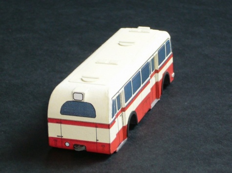 �koda 706 RO m�stsk� verze (1953) + diorama