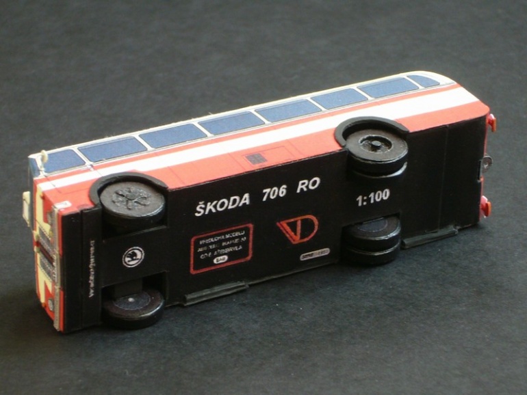 �koda 706 RO m�stsk� verze (1953) + diorama