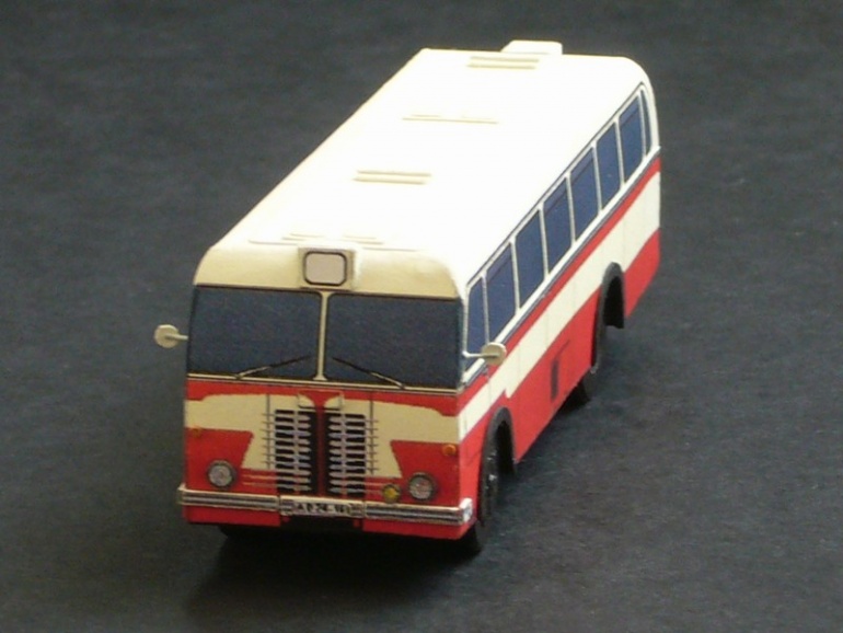 �koda 706 RO m�stsk� verze (1953) + diorama