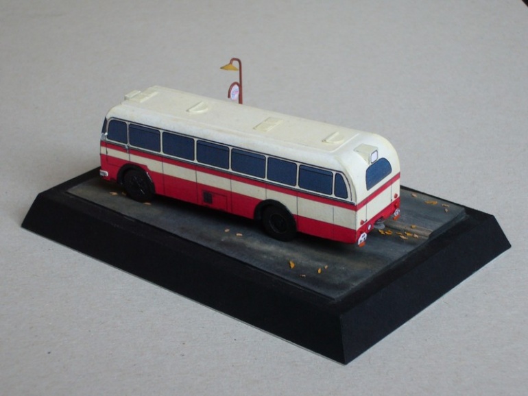 �koda 706 RO m�stsk� verze (1953) + diorama