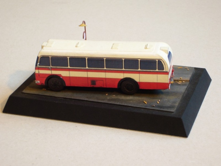 �koda 706 RO m�stsk� verze (1953) + diorama