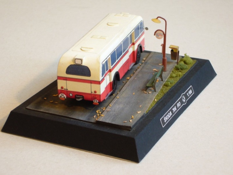 �koda 706 RO m�stsk� verze (1953) + diorama