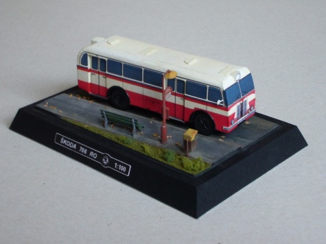 �koda 706 RO m�stsk� verze (1953) + diorama