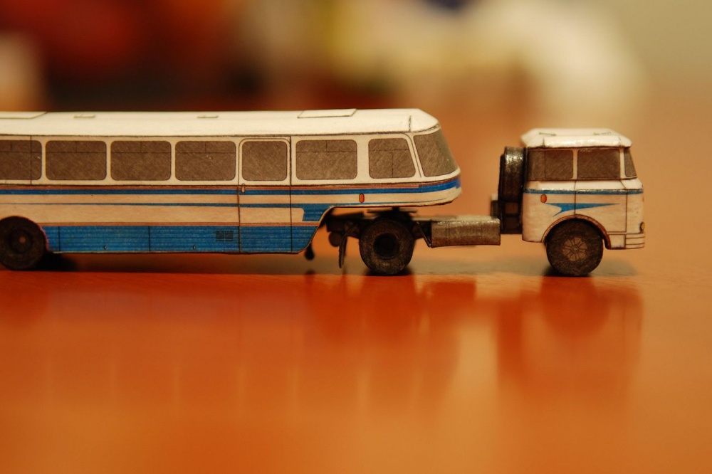 Škoda 706 RTTN + Karosa NO80 (Plná velikost v novém okně) Škoda 706 RTTN + Karosa NO80