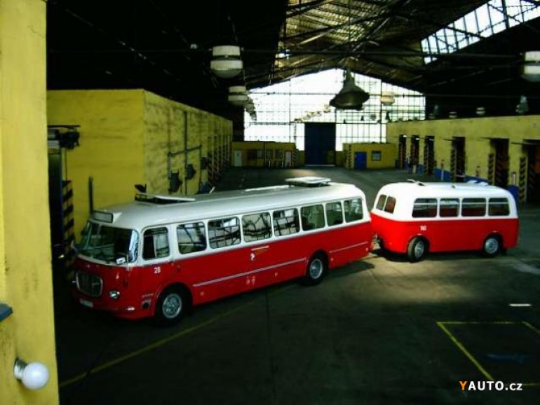 �koda 706
