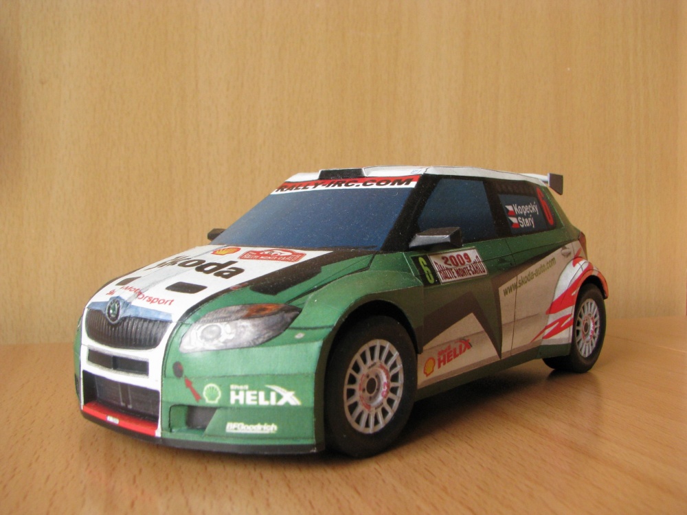 Škoda Fabia S2000 (Plná velikost v novém okně) Škoda Fabia S2000