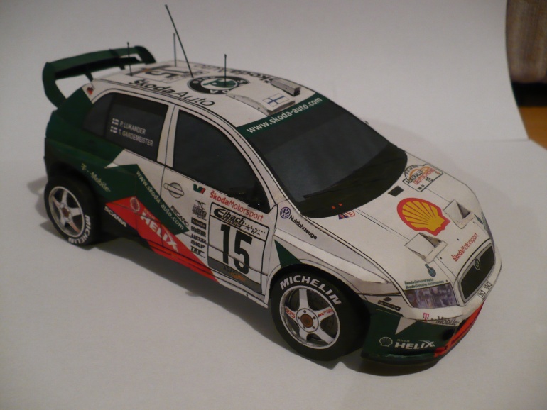 Škoda Fabia WRC (Plná velikost v novém okně) Škoda Fabia WRC