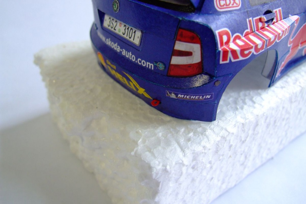 Škoda Fabia WRC Sweden 2005 (Plná velikost v novém okně) Škoda Fabia WRC Sweden 2005
