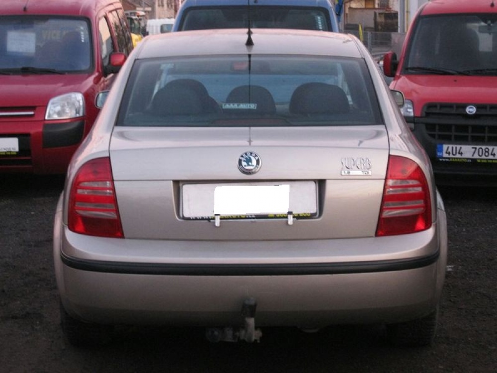 �KODA SUPERB