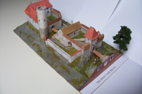 Skuhrov nad B�lou