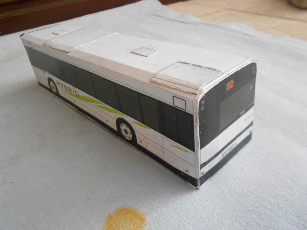 Solaris Uhrbino 12 Hybrid (Plná velikost v novém okně) Solaris Uhrbino 12 Hybrid