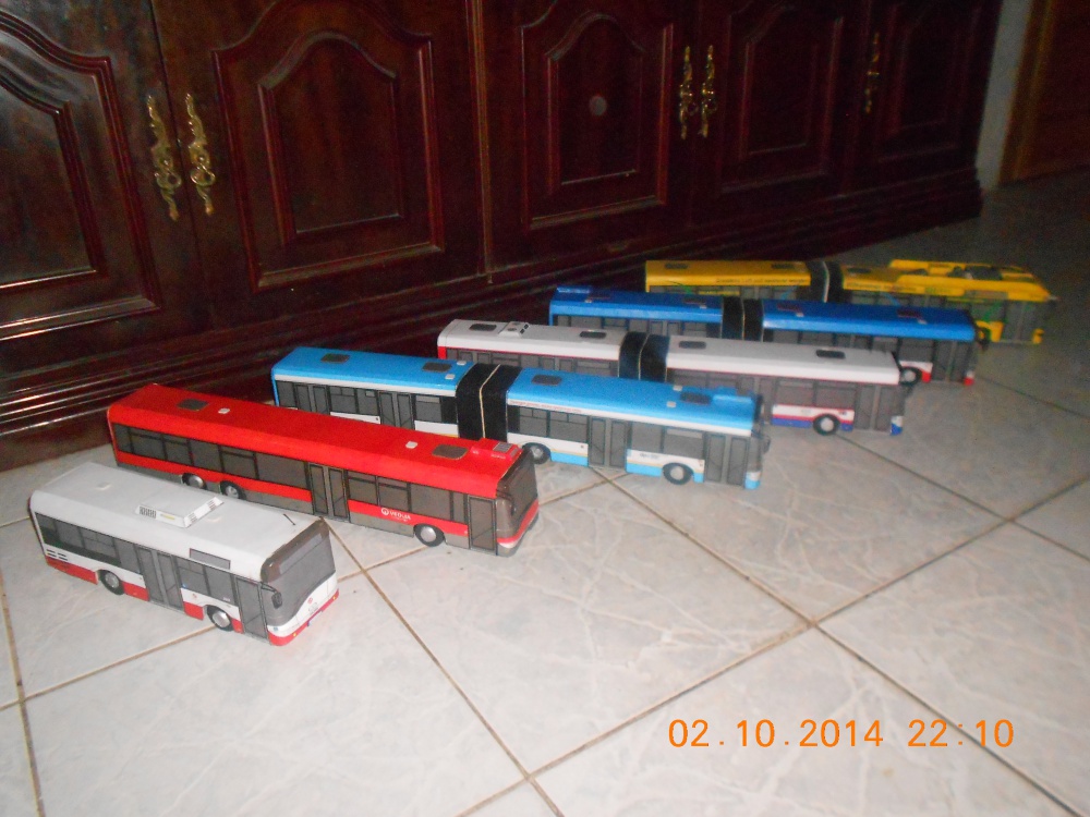 Solaris urbino 18 II a III, DP Olomouc a ČSAD S4 (Plnďż˝ velikost v novďż˝m oknďż˝) Solaris urbino 18 II a III, DP Olomouc a ČSAD S4