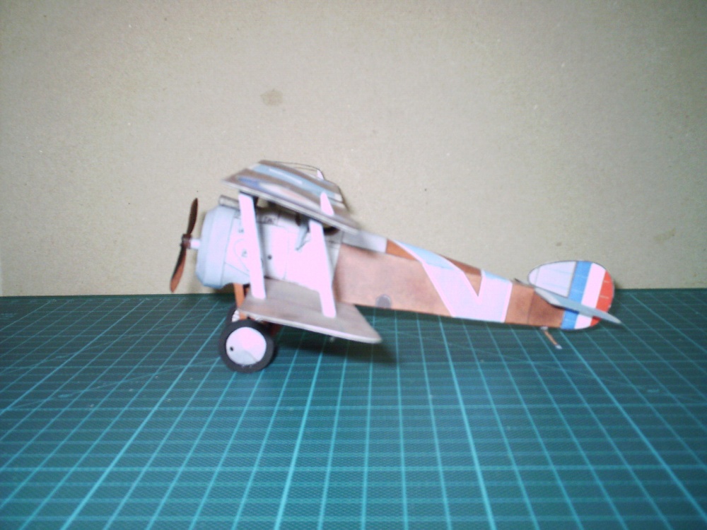 Sopwith F.1 Camel (Plná velikost v novém okně) Sopwith F.1 Camel