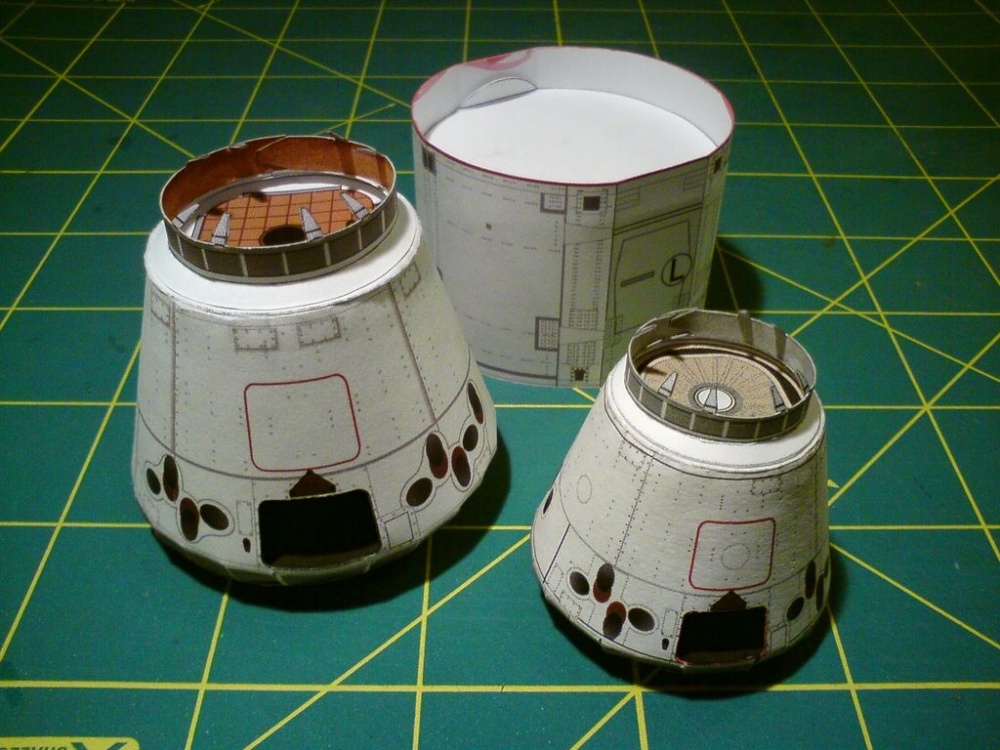 SpaceX Dragon (Plná velikost v novém okně) SpaceX Dragon