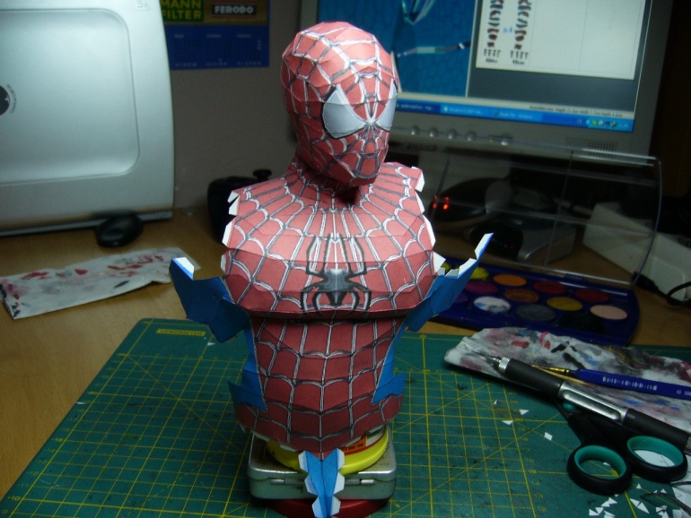 SPIDERMAN (Plná velikost v novém okně) SPIDERMAN