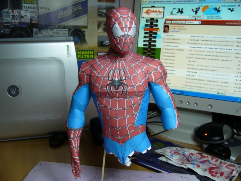 SPIDERMAN (Plná velikost v novém okně) SPIDERMAN
