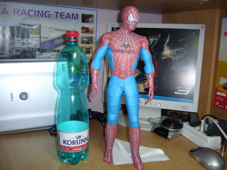 SPIDERMAN (Plná velikost v novém okně) SPIDERMAN