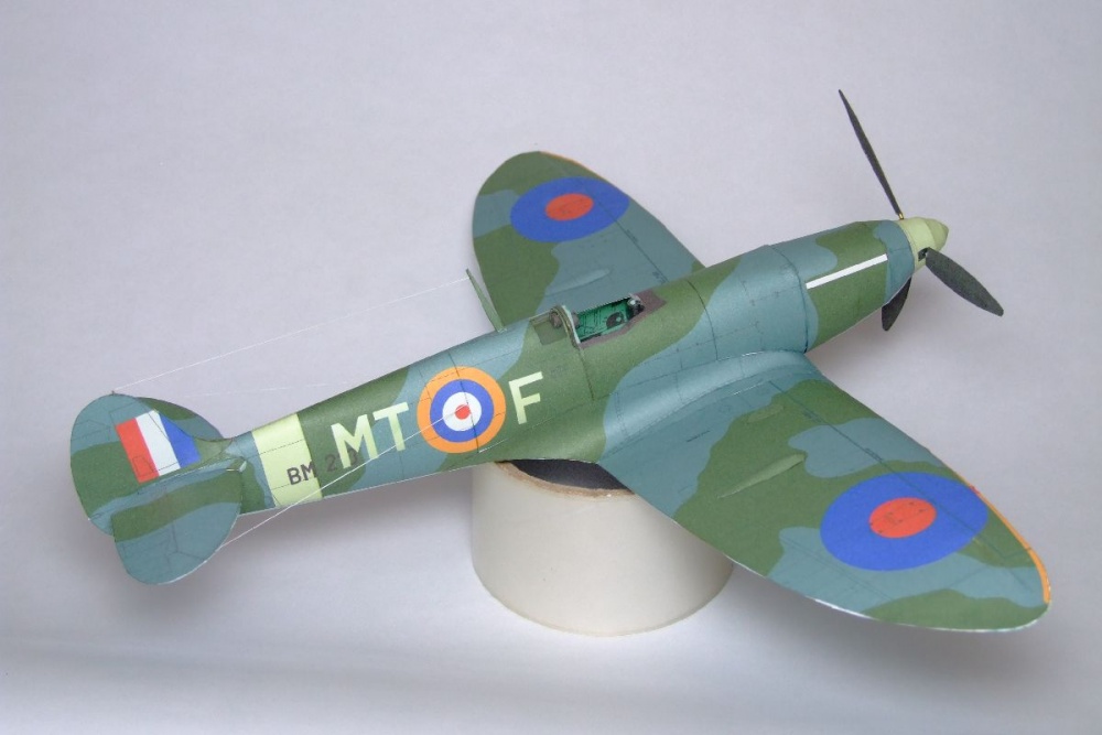 Spitfire Mk.VB MT-F (Plná velikost v novém okně) Spitfire Mk.VB MT-F