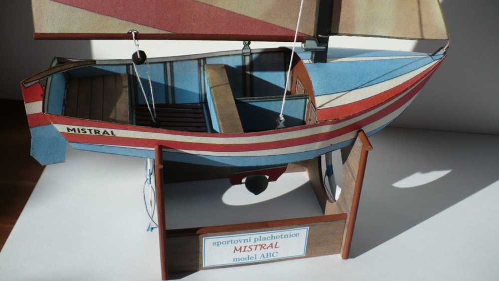 Sportovní plachetnice MISTRAL (Plná velikost v novém okně) Sportovní plachetnice MISTRAL
