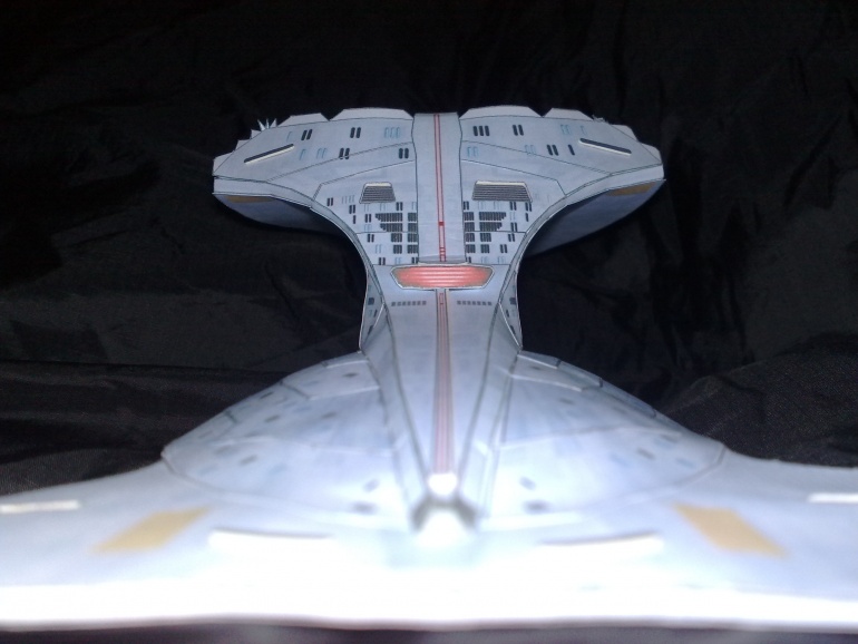 Star Trek Enterprise D 1701 Galaxy class (Plná velikost v novém okně) Star Trek Enterprise D 1701 Galaxy class