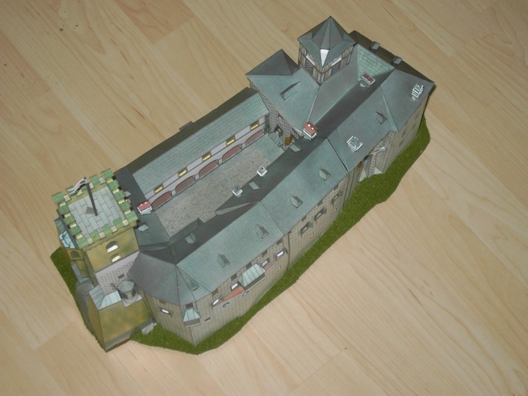 STÁTNÍ HRAD ROŽMBERK (Plná velikost v novém okně) STÁTNÍ HRAD ROŽMBERK
